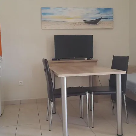 Ioli Olympiakí Aktí